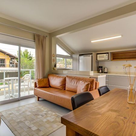 דירות בומבינאס Residencial Casa Flora מראה חיצוני תמונה