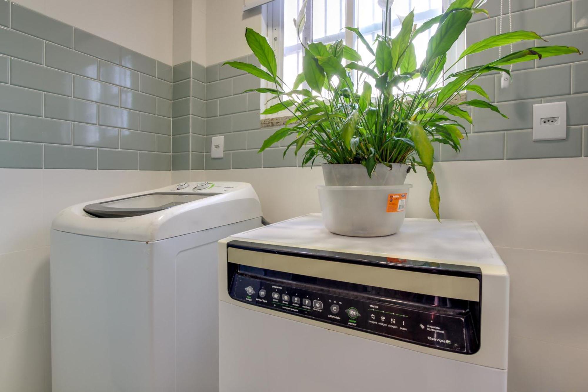 דירות בומבינאס Residencial Casa Flora חדר תמונה