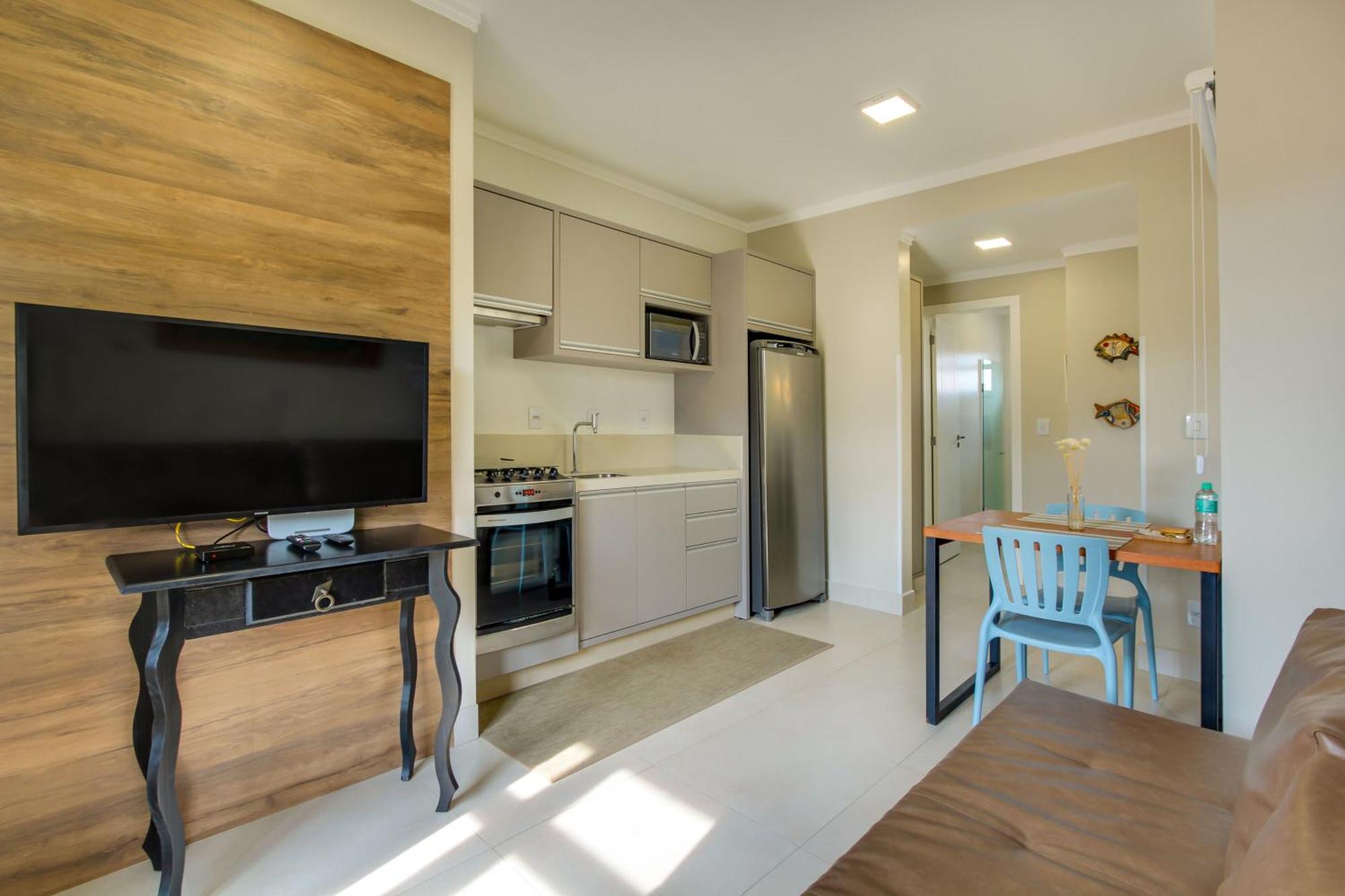 דירות בומבינאס Residencial Casa Flora מראה חיצוני תמונה