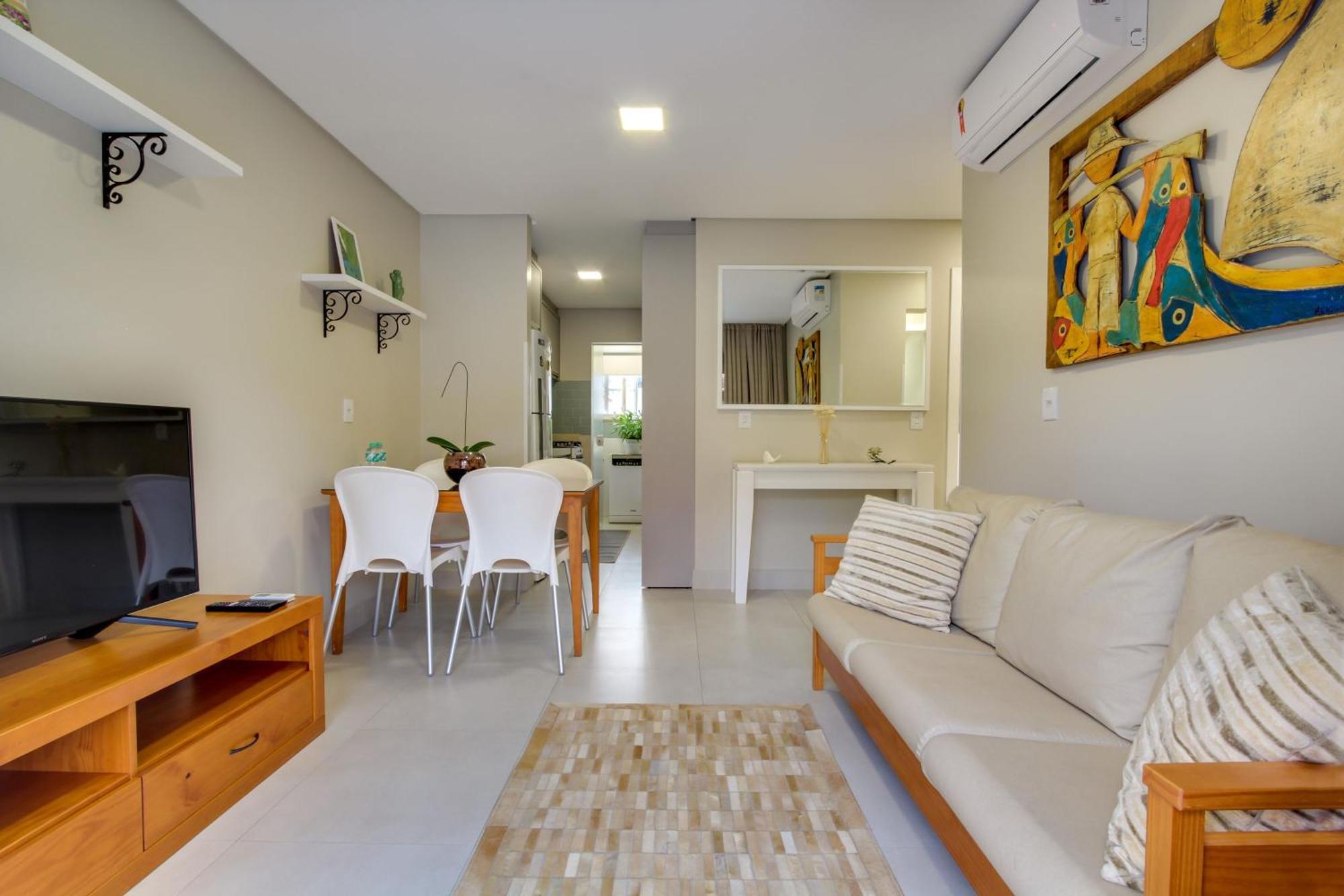 דירות בומבינאס Residencial Casa Flora מראה חיצוני תמונה