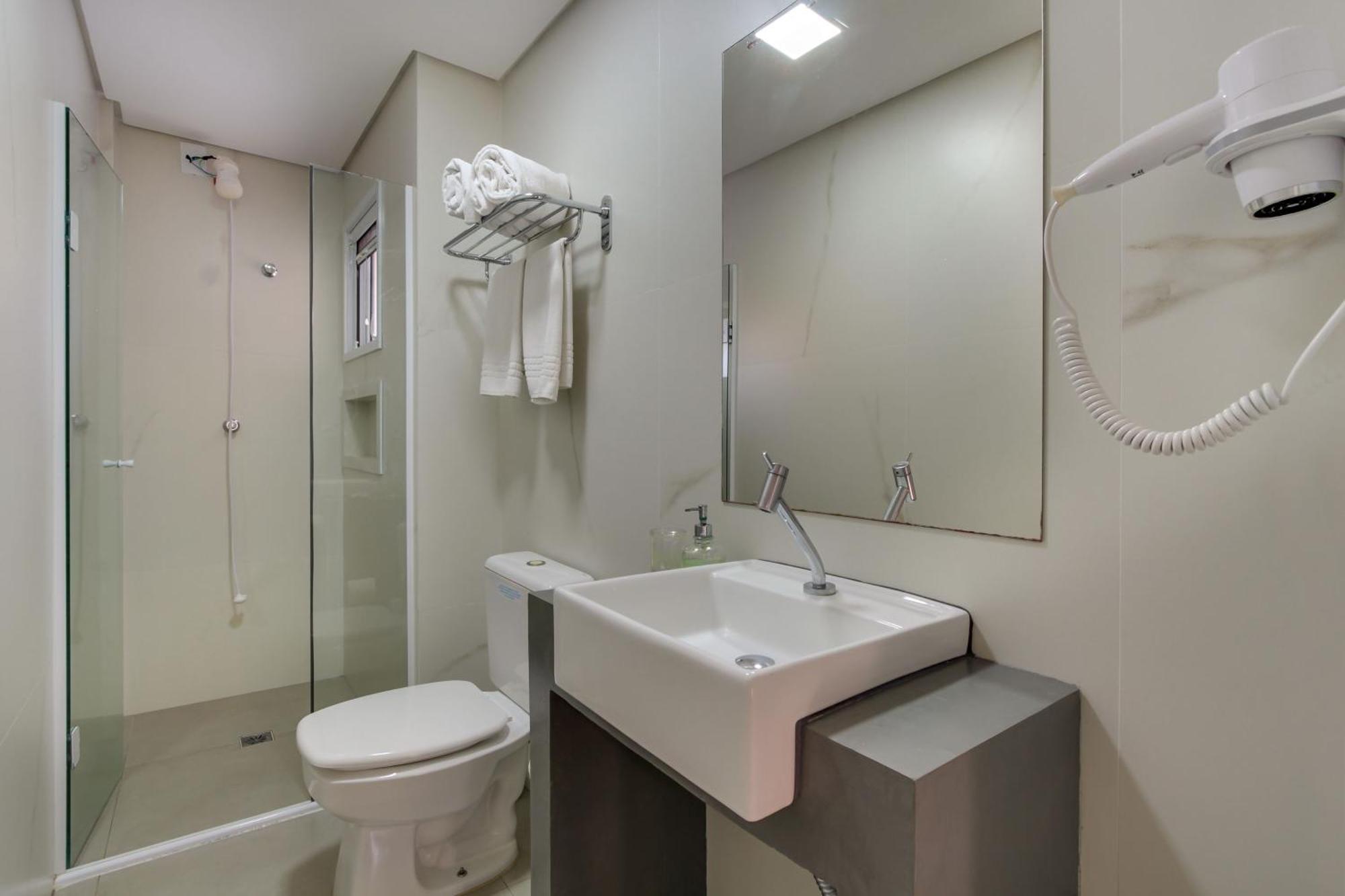 דירות בומבינאס Residencial Casa Flora חדר תמונה
