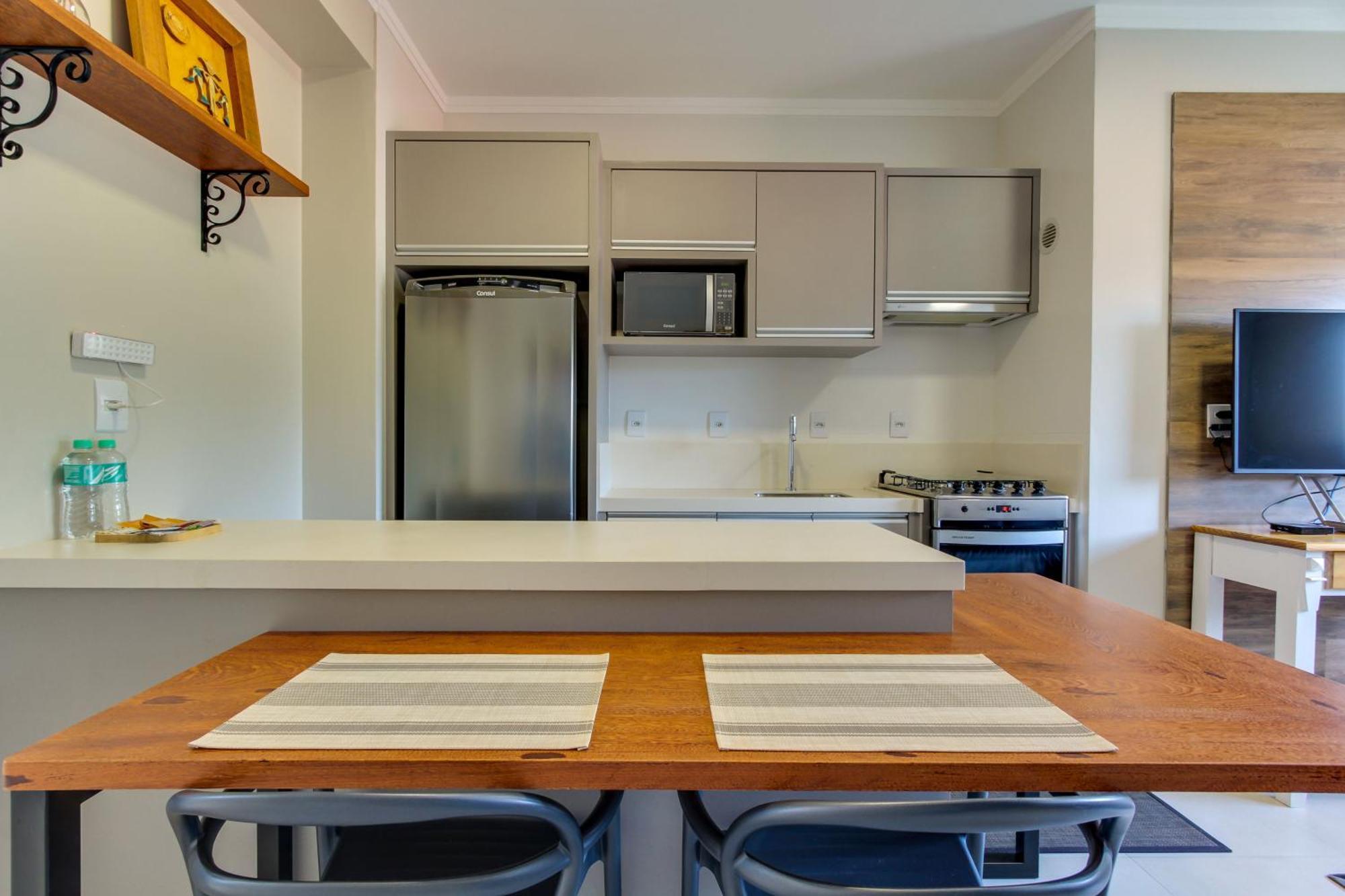 דירות בומבינאס Residencial Casa Flora מראה חיצוני תמונה